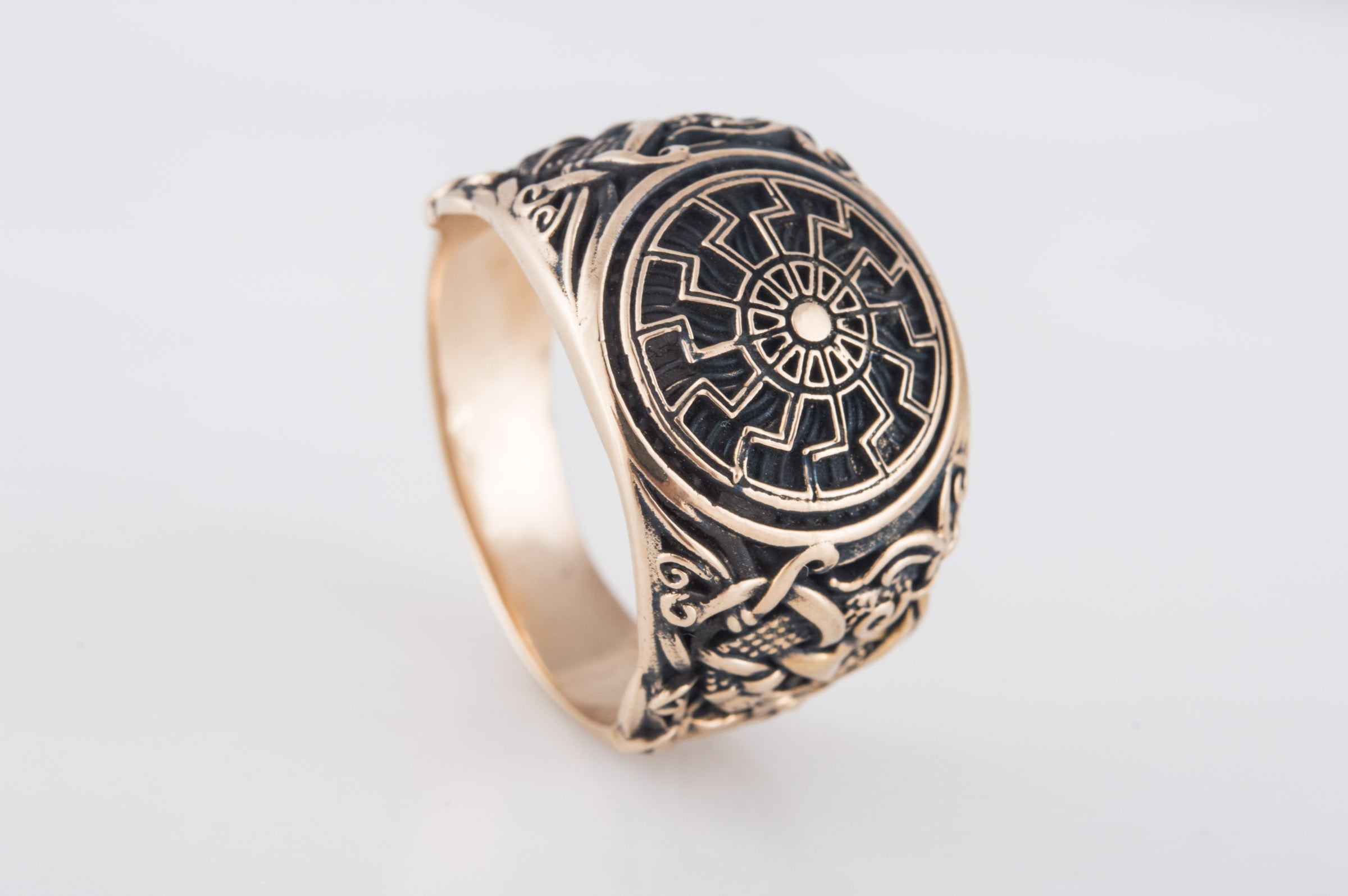 Auriselle Mannenring Verstelbare Zwarte Ravenring Vintage Viking Retro Open Ring Duimring Gothic Punk Sieraden Cadeaus voor Mannen Jongens Vader Auriselle Mannenring Verstelbare Zwarte Ravenring Vintage Viking Retro Open Ring Duimring Gothic Punk Sieraden Cadeaus voor Mannen Jongens Vader