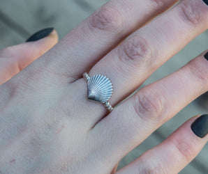 Handmade Ring with Shell Sterling Silver Ring