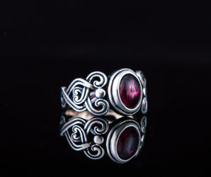 Ring with Garnet Sterling Silver Fashion Jewelry