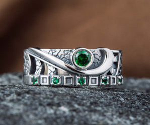 Ring with Green CZ Sterling Silver Fashion Jewelry