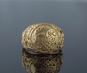 Sleipnir Symbol Ring with Urnes Style Gold Viking Jewelry